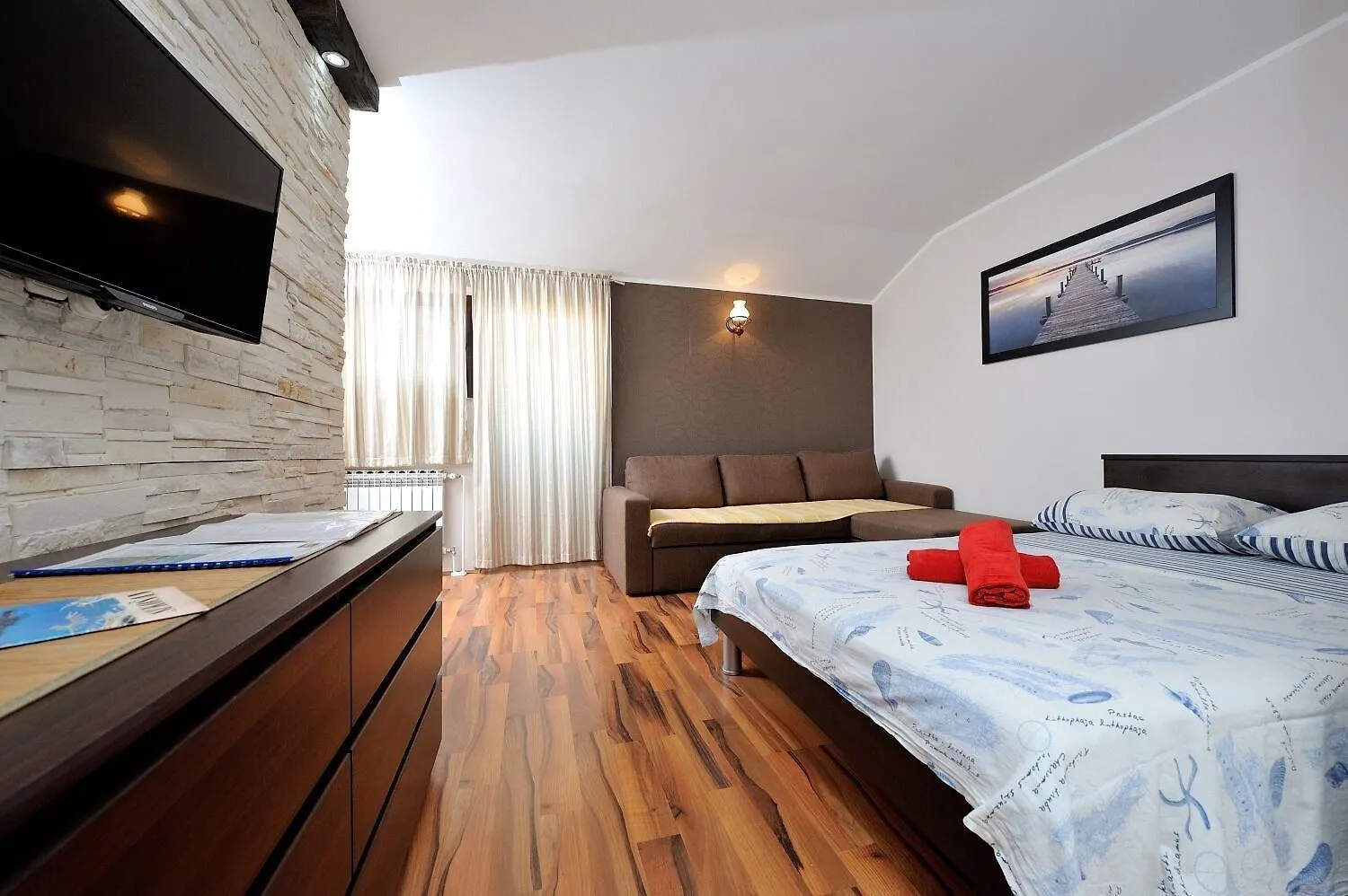Apartments Tomo Sukošan