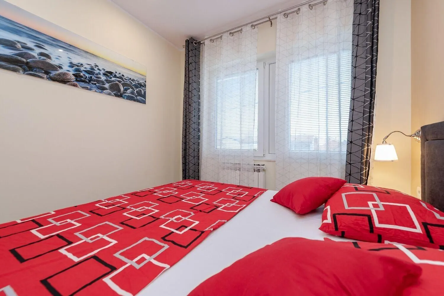 Apartments Tomo Sukošan