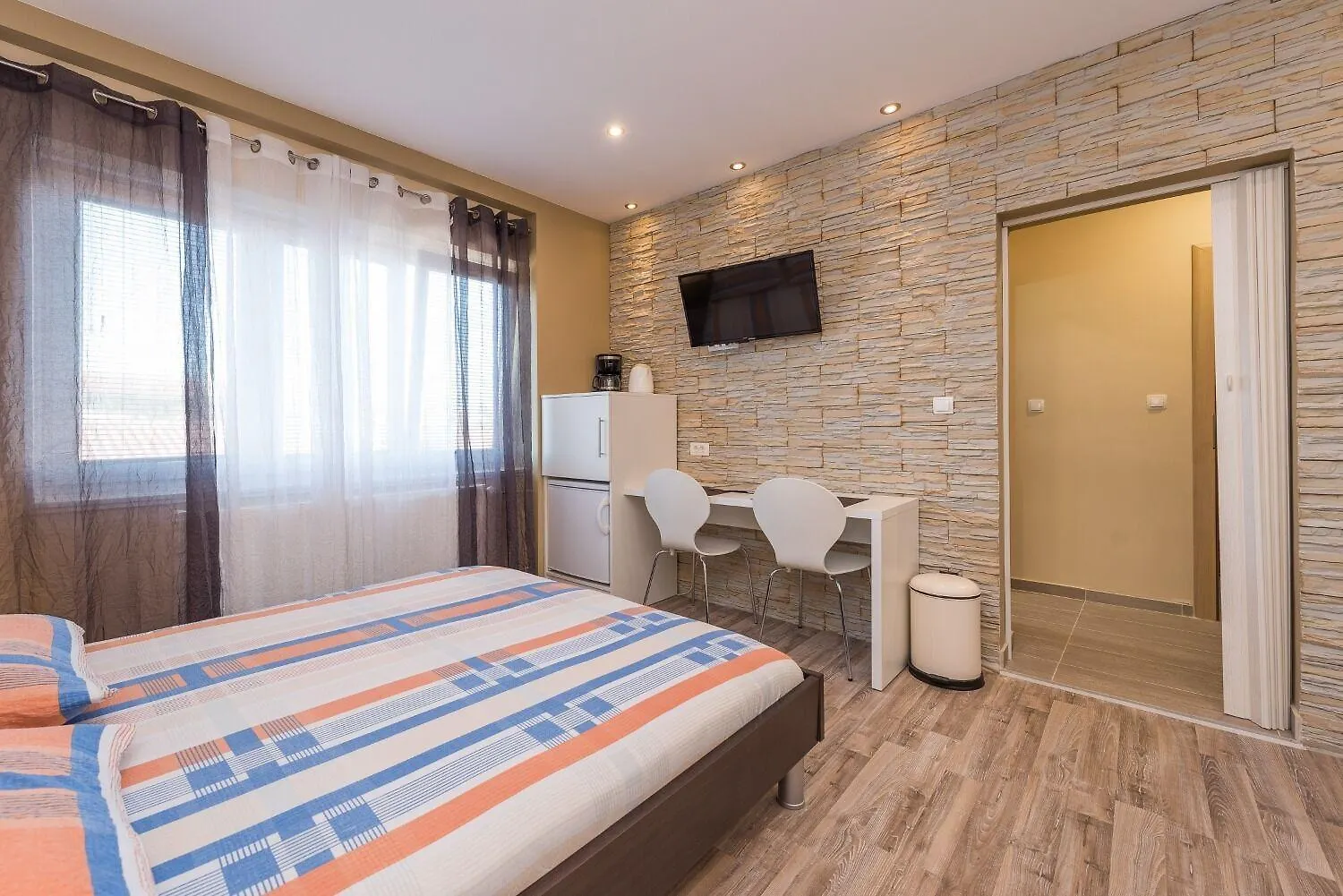 Apartments Tomo Sukošan 0*,  Croazia